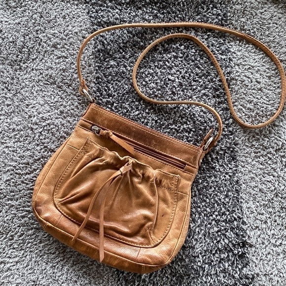 Fossil leather brown crossbody 9” x 10” Nice condition - Picture 1 of 7
